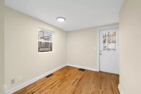 2852 S Keeley St, Chicago, IL 60608 photo 8