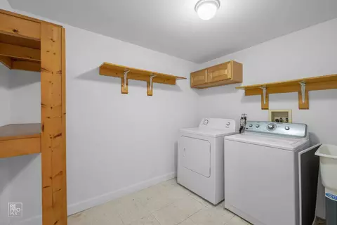 2852 S Keeley St, Chicago, IL 60608 photo 9