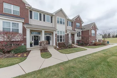 16769 Brighton Dr, Lemont, IL 60439