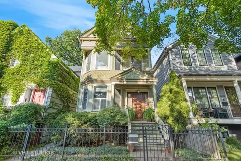 3324 N Oakley Ave, Chicago, IL 60618