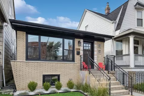2208 N Central Park Ave, Chicago, IL 60647