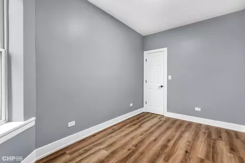 6804 S Champlain Ave, Chicago, IL 60637 photo 5