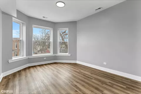 6804 S Champlain Ave, Chicago, IL 60637 photo 11