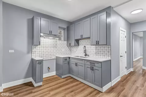 6804 S Champlain Ave, Chicago, IL 60637 photo 9