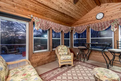 Living - 2525 E 1669th Rd, Ottawa, IL 61350 photo 4 of 8