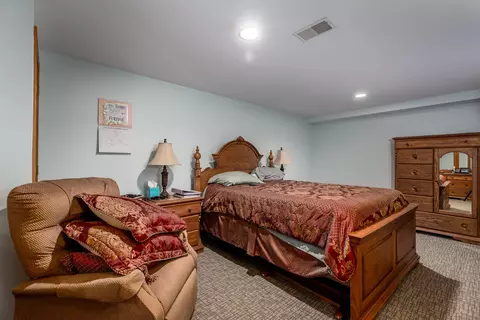 Bedroom - 2525 E 1669th Rd, Ottawa, IL 61350 photo 7 of 7
