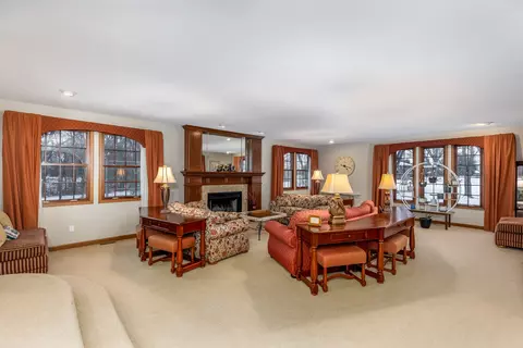 Living - 2525 E 1669th Rd, Ottawa, IL 61350 photo 1 of 8