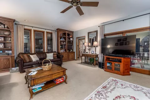 Living - 2525 E 1669th Rd, Ottawa, IL 61350 photo 6 of 8