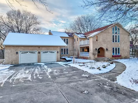 Exterior - 2525 E 1669th Rd, Ottawa, IL 61350 photo 2 of 12