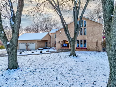 Exterior - 2525 E 1669th Rd, Ottawa, IL 61350 photo 7 of 12
