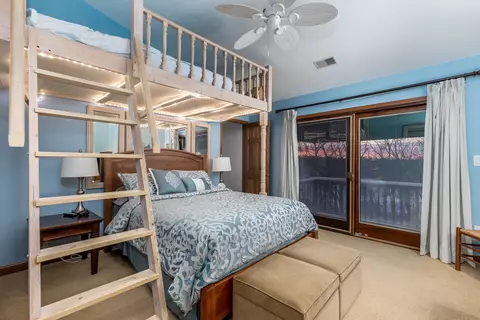 Bedroom - 2525 E 1669th Rd, Ottawa, IL 61350 photo 5 of 7