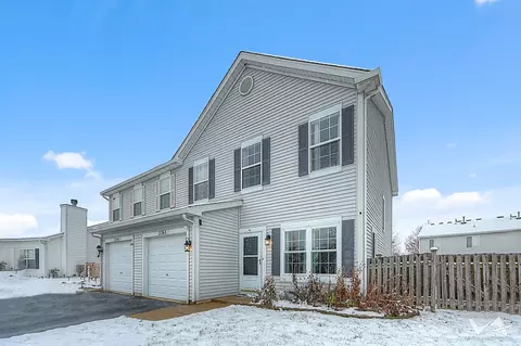 2263 Rebecca Cir, Montgomery, IL 60538