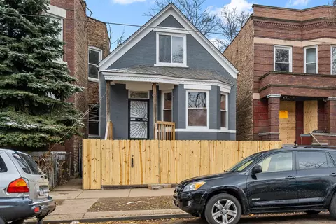 7037 S Laflin St, Chicago, IL 60636