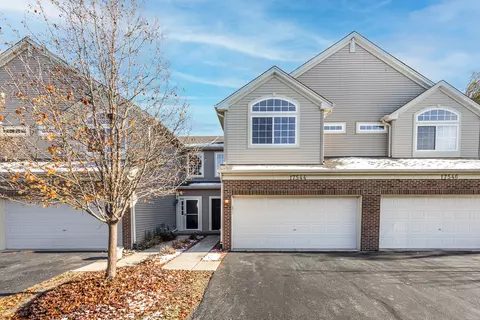 17544 S Gilbert Dr, Lockport, IL 60441