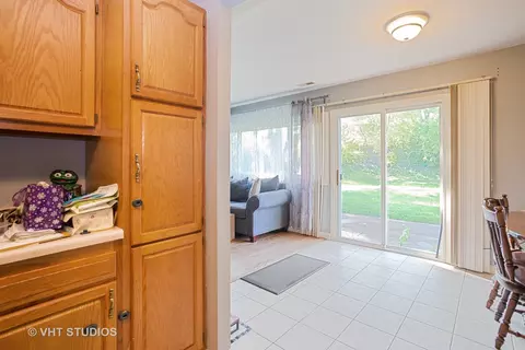 1710 Pierce Rd, Hoffman Estates, IL 60169 photo 6