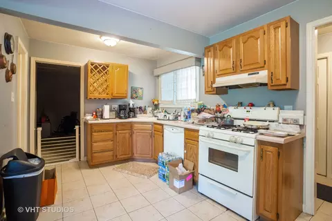 1710 Pierce Rd, Hoffman Estates, IL 60169 photo 5