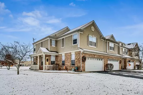 2631 Evergreen Cir, Mchenry, IL 60050