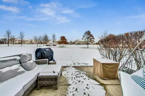 2631 Evergreen Cir, Mchenry, IL 60050 photo 26