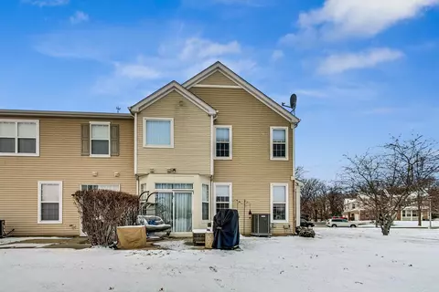 2631 Evergreen Cir, Mchenry, IL 60050 photo 30