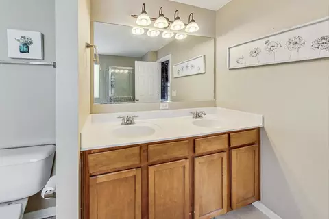 2631 Evergreen Cir, Mchenry, IL 60050 photo 19