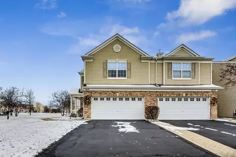 2631 Evergreen Cir, Mchenry, IL 60050 photo 2
