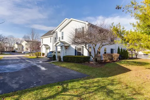 1178 Orleans Dr, Mundelein, IL 60060