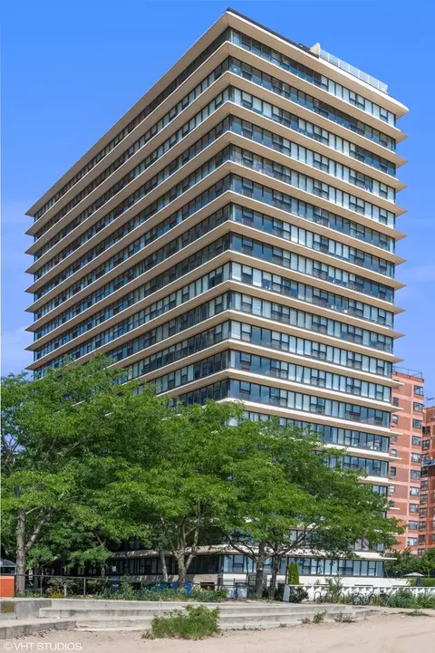 5801 N Sheridan Rd #15C, Chicago, IL 60660