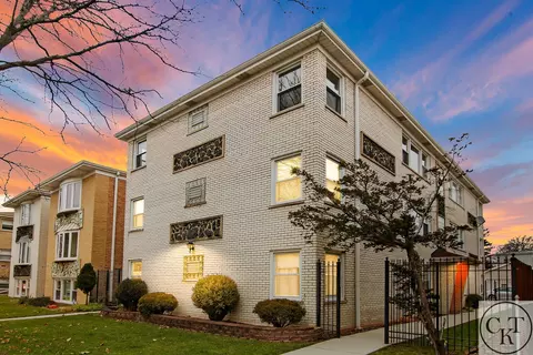5724 W Lawrence Ave #3S, Chicago, IL 60630