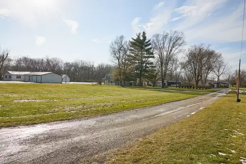 841 N 2803rd Rd, Utica, IL 61373 photo 45