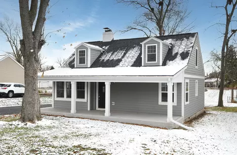 146 W Wood St, New Lenox, IL 60451