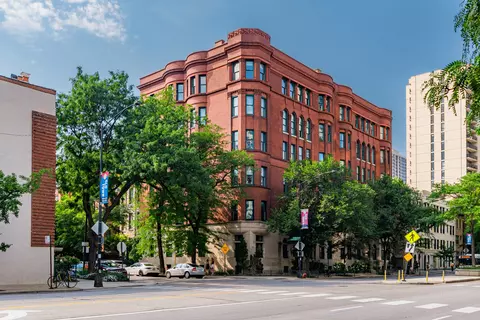 1500 N Lasalle St #4B, Chicago, IL 60610