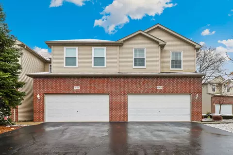 16415 Willow Walk Dr, Lockport, IL 60441