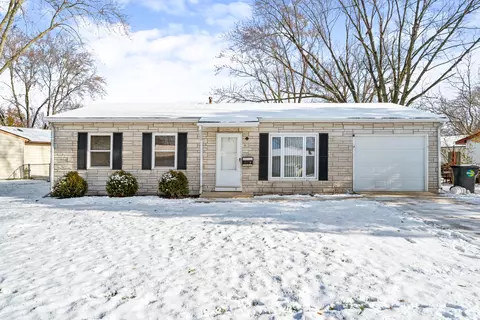 807 Post Ln, Streamwood, IL 60107