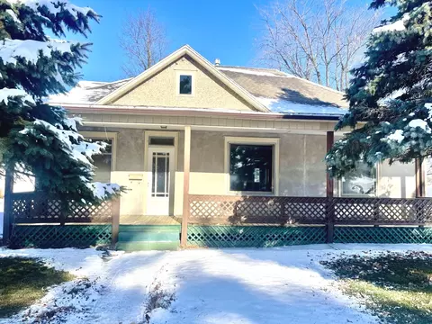 436 W Walnut St, Oglesby, IL 61348