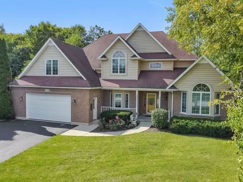 1903 Candleberry Ln, Yorkville, IL 60560