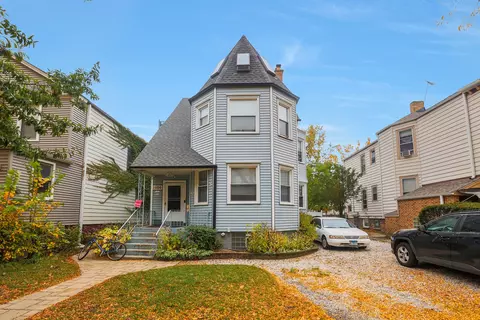 1026 Garnett Pl, Evanston, IL 60201