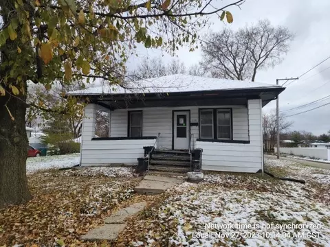 716 S Desplaines St, Joliet, IL 60436