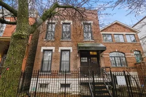 2121 W Ohio St, Chicago, IL 60612