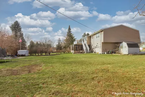 1507 Grandview Dr, Johnsburg, IL 60051 photo 26