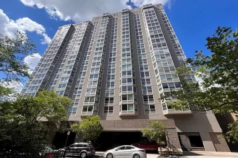 720 W Gordon Ter #15C, Chicago, IL 60613