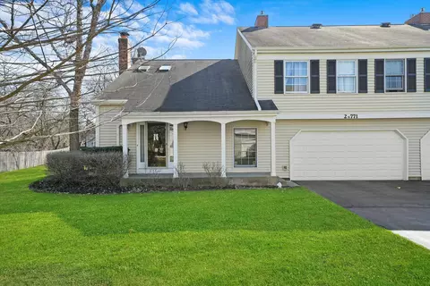 2 S771 Grove Ln, Warrenville, IL 60555