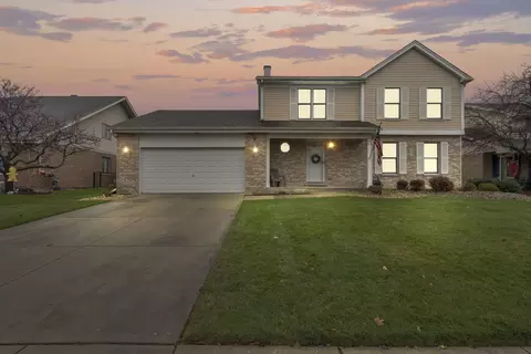 1271 Harleyford Rd, Woodridge, IL 60517