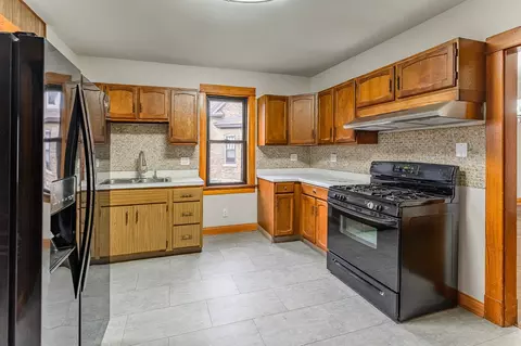 8021 Christie Ave, Lyons, IL 60534 photo 5