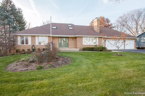6204 Janes Ave, Downers Grove, IL 60516