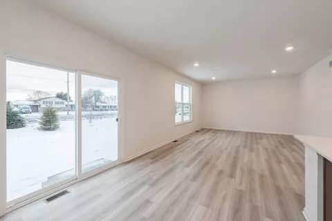 6566 Carson Ave, Portage, IN 46368 photo 4
