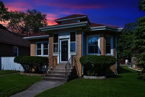 12216 Artesian Ave, Blue Island, IL 60406