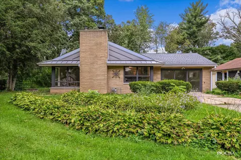 43 W484 Scott Rd S, Sugar Grove, IL 60554