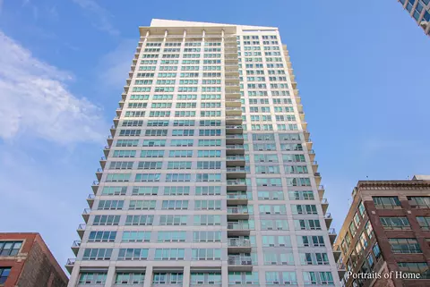701 S Wells St #1708, Chicago, IL 60607