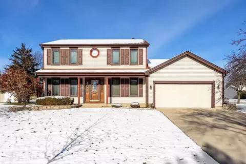 1732 Green River Dr, Schaumburg, IL 60194