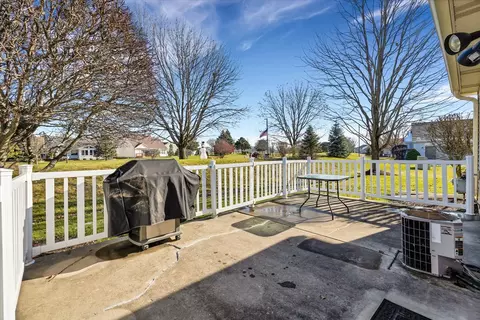 21503 W Empress Ln, Plainfield, IL 60544 photo 4
